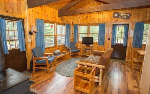 Timber Bay Lodge & Houseboats