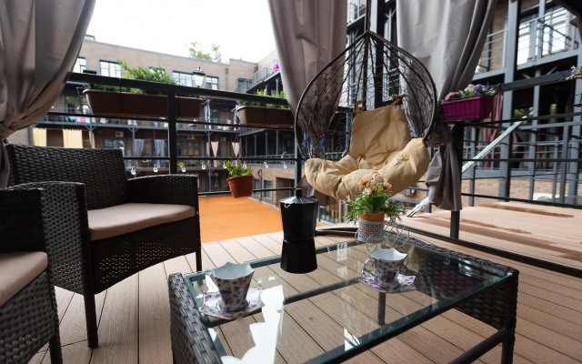 MOKO Apartments on 2nd Roshchinskaya Street