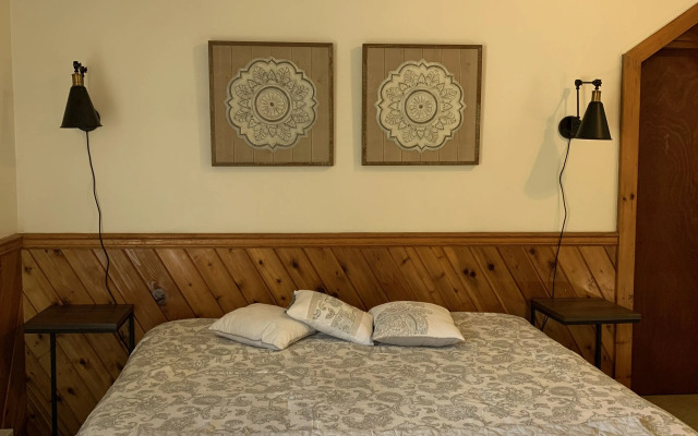 Magnolia Streamside Resort