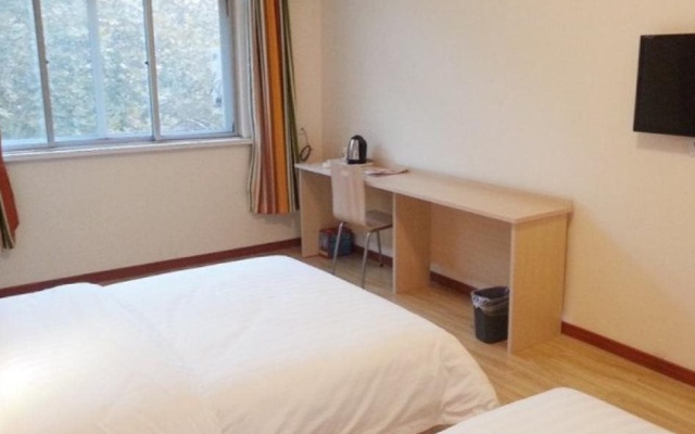 7Days Inn Zhengzhou Zhongyuan Road Wanda Square – Guest Rooms – Zhengzhou