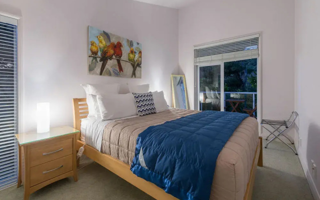 Russell View Apartments