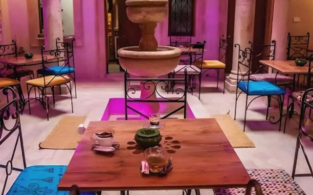 Al Madina Hotel