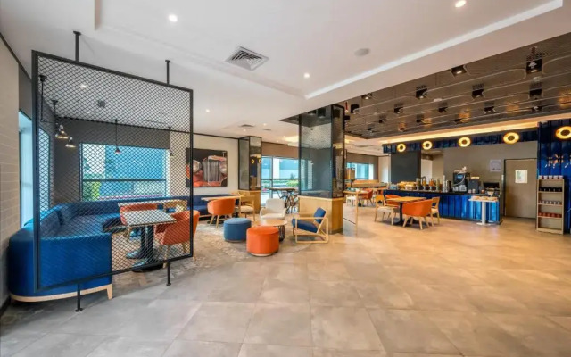 Holiday Inn Express Greater Noida Knowledge Park