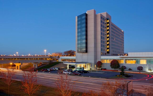 Hyatt Regency Pittsburgh International Airport