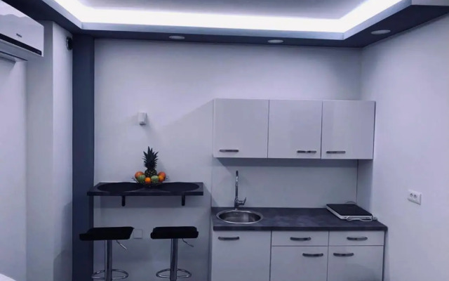 Jacuzzi Apartment Code 96