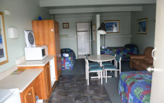Ardeanal Motel West Wyalong