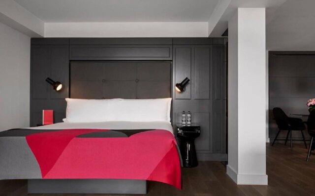 Sea Containers London