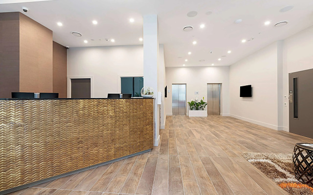 Ramada Suites By Wyndham Victoria Street West