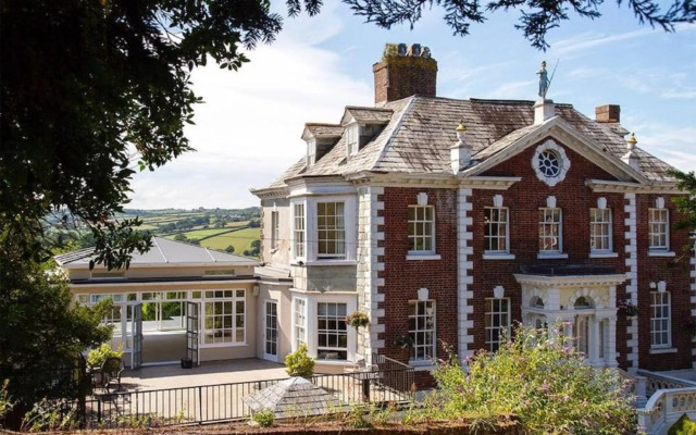 The Eagle House Hotel