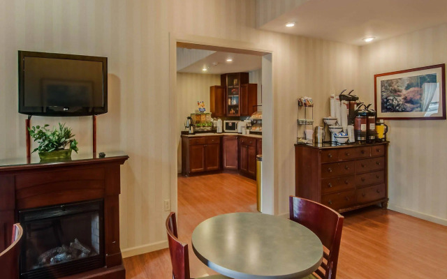 Comfort Inn & Suites Staunton