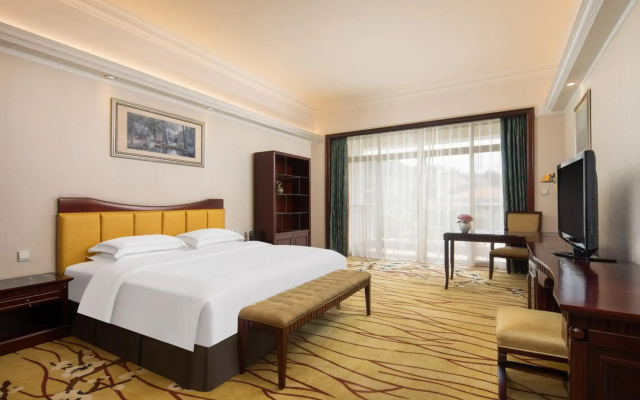 Guangzhou Phoenix City Hotel