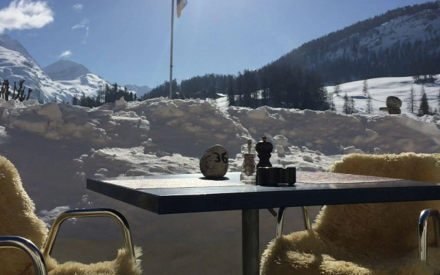 Hotel Chesa Pool Val Fex