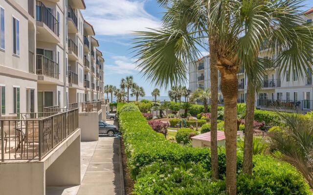 Hodnett Cooper's Beach Club