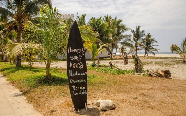 Alebrijes Surf House - Adults Only