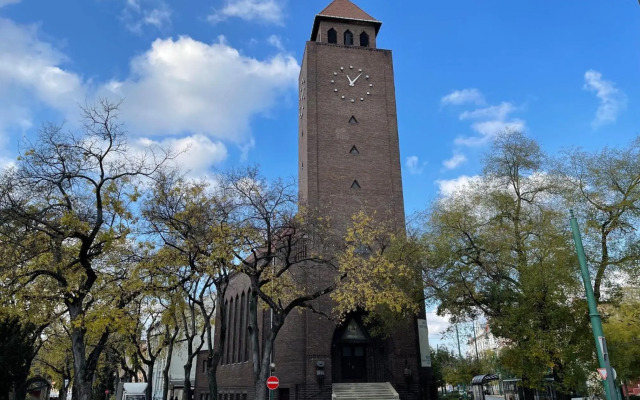 Cosy inner city getaway bestern