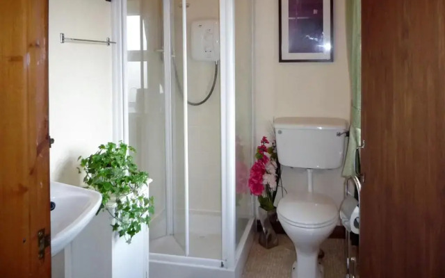 Bridies Holiday Cottage Roundstone