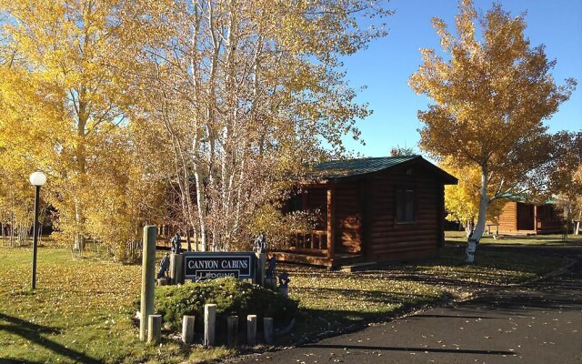 Canyon Cabins Lodging