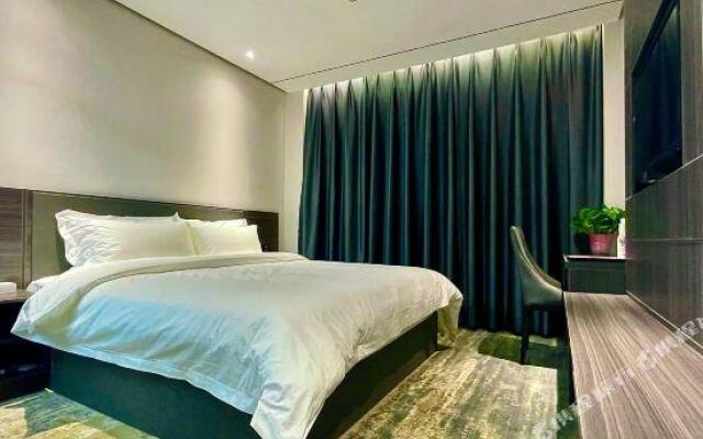 Qindao Business Hotel