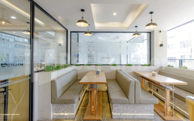 Travel Biz Hotel Medan Mitra RedDoorz