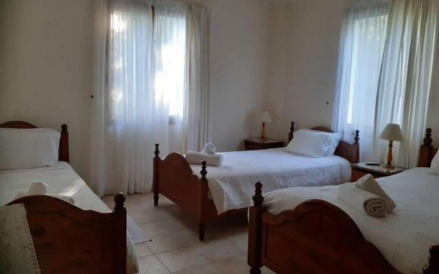 Remarkable 5-bed Villa in Miliou Village Paphos