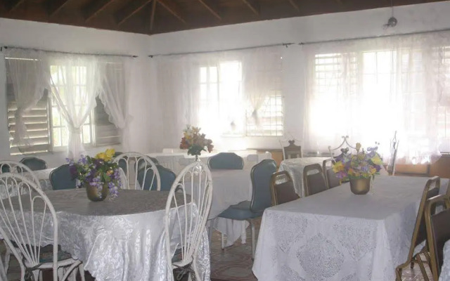 Executive Mammee Bay Hotel