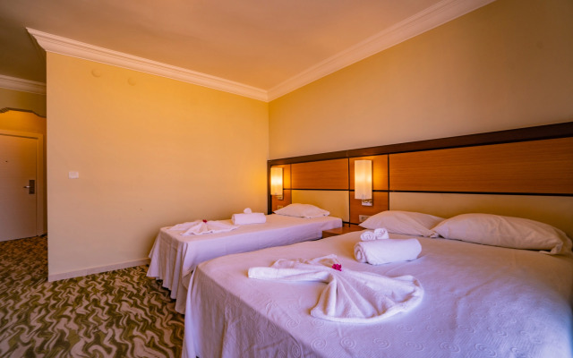 Prenses Sealine Beach Hotel