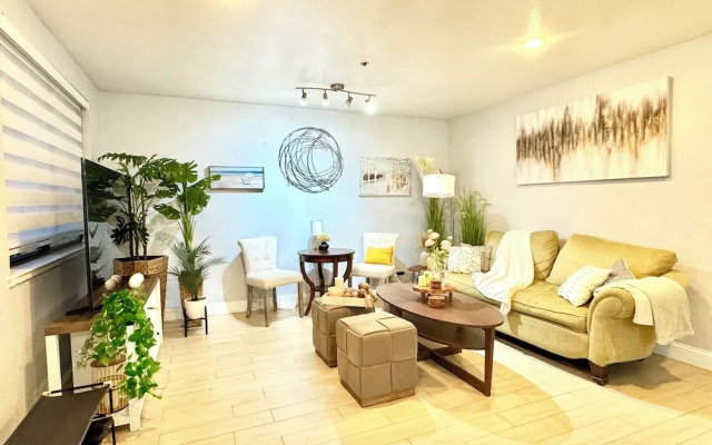 Sunnyvale 3B2b Super Big House