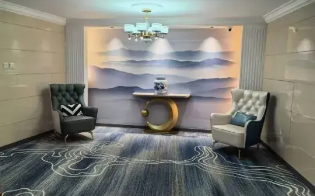 Jiaxin Mingzhu Hotel (Kunming Expo Garden Branch)