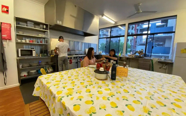 Downtown Backpackers Hostel - note - Valid Passport required for check in