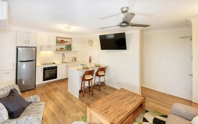 Lamor Apartments