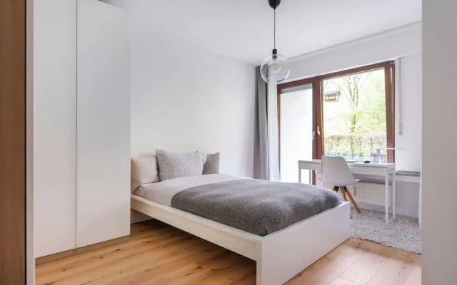 Exclusive Ludenberg Living in Stunning Area
