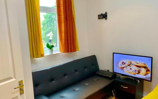 1 Bed Apartment,Recep,Kitchen,Bath