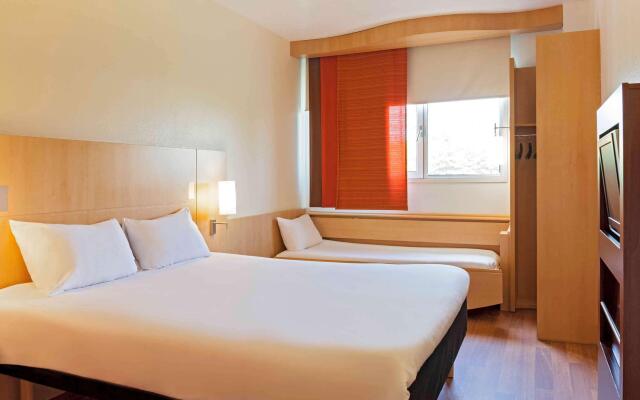 ibis Barcelona Pza Glories 22 Hotel