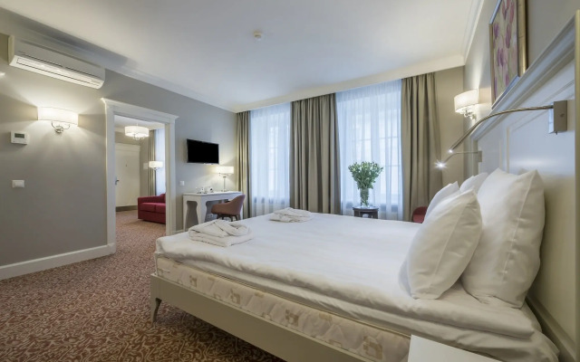 Ratonda Centrum Hotel