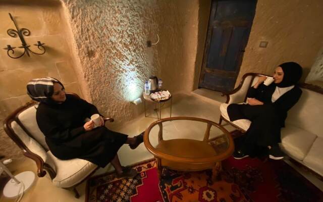 Cronos Cappadocia Cave Hotel