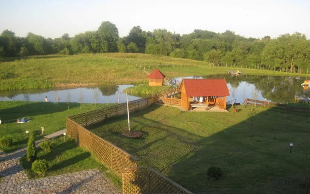 Гостиный дворик