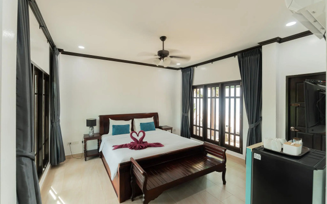 Baan Faa Talaychan Resort
