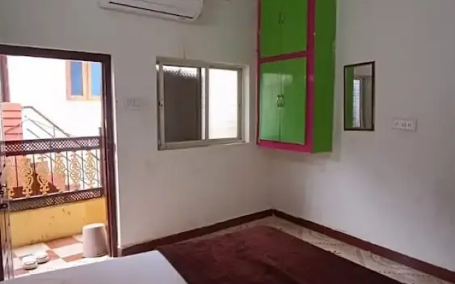 Goroomgo Shree Ram Kuti Homestay Ujjain
