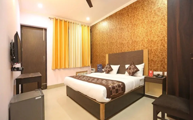 FabHotel Royal Crown