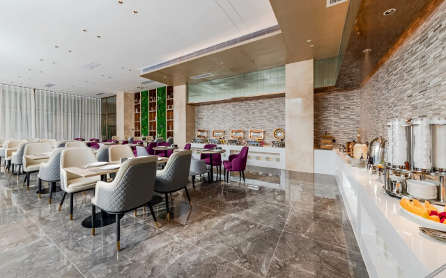 Lavande Hotel (Foshan West Railway Station Shishan)