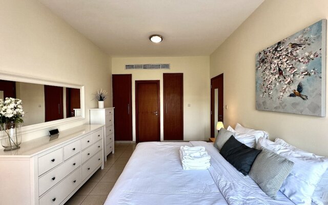 Lux BnB I Turia Tower I Lake & Garden View