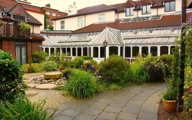 hotelImage