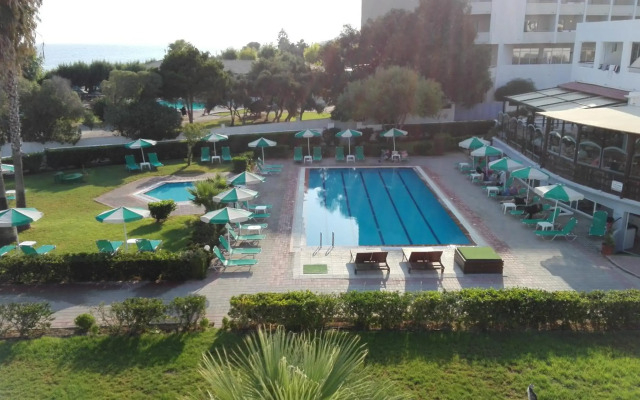 Pylea Beach Hotel