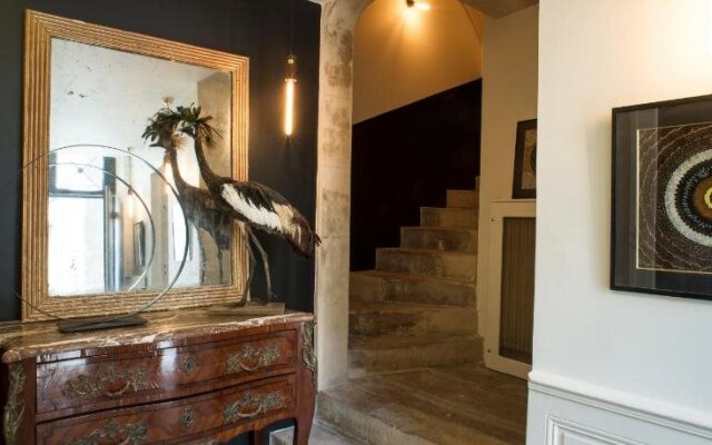 Chez Laurence Du Tilly