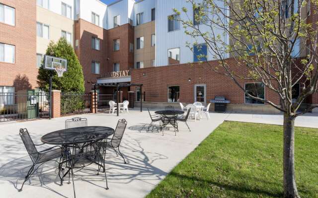 Grandstay Residential Suites Hotel - Sheboygan