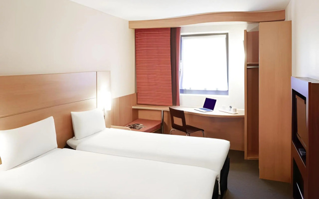 ibis Cardiff Gate - International Business Park