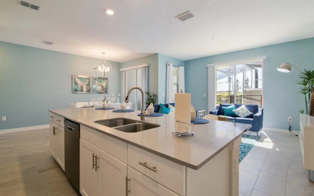 ChampionsGate 4BR 3BA Townhome