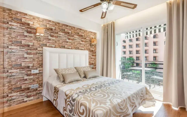 New 1 BR apartement on the sea in Marbella.