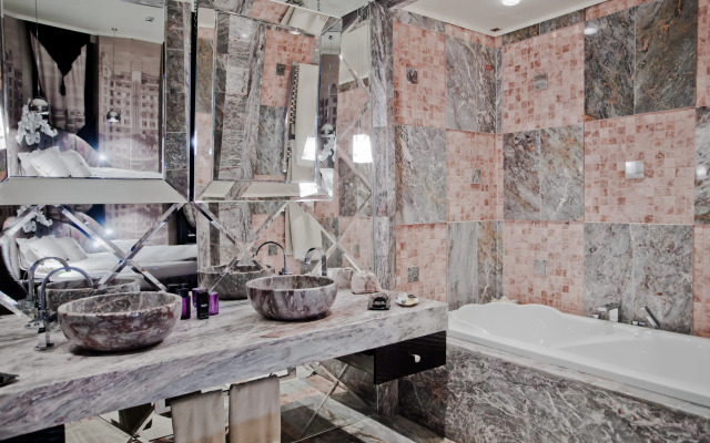 Royal Castle Design & SPA Hotel