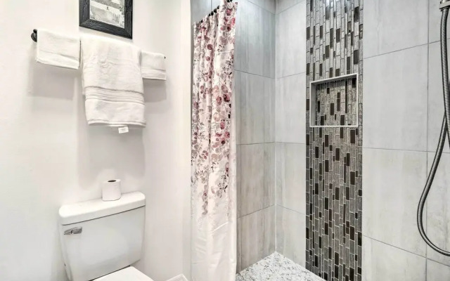 Private Pool & Yard: Airy Kissimmee Retreat!